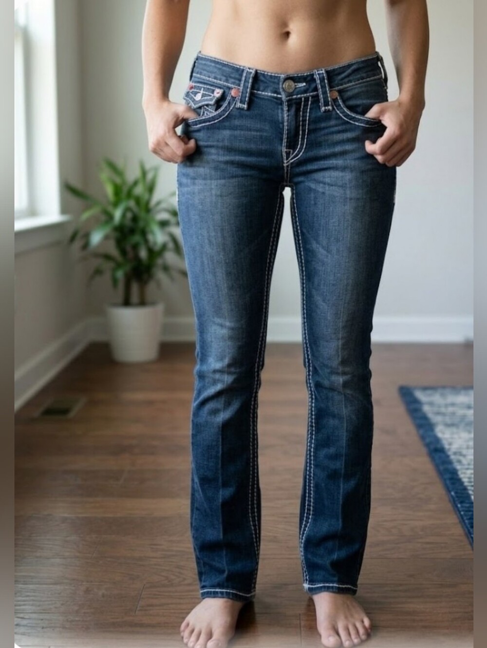 🔥True Religion Straight leg jeans 29x32 222